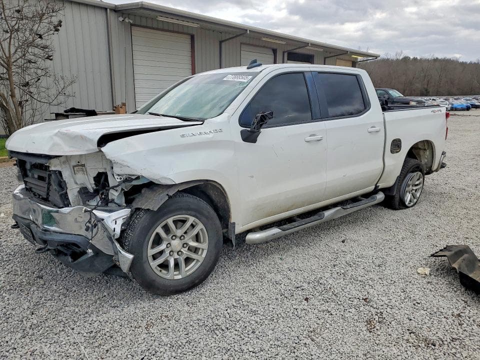 2019 CHEVROLET SILVERADO K1500 LT - 1