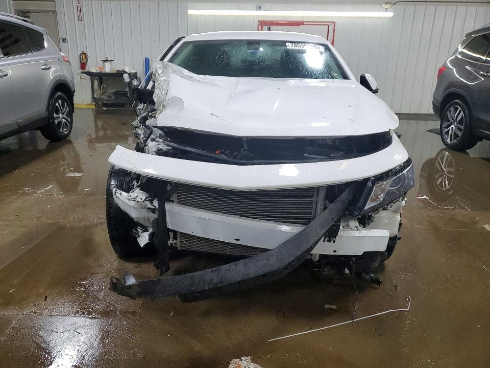 2017 CHEVROLET IMPALA LT 5
