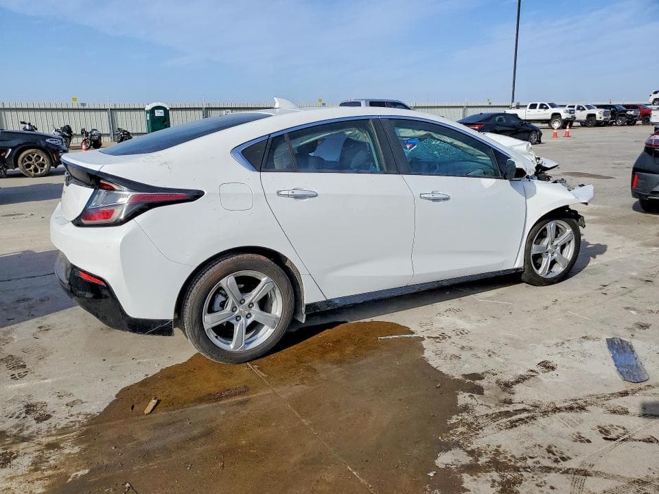 2017 CHEVROLET VOLT LT 3