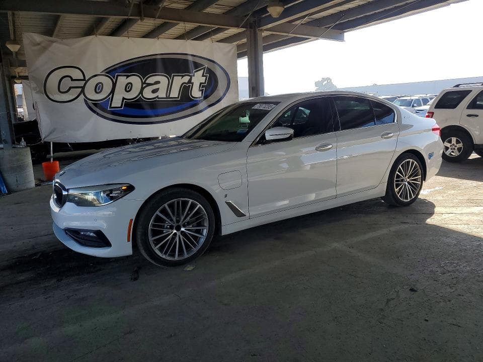 2018 BMW 530XE - 1