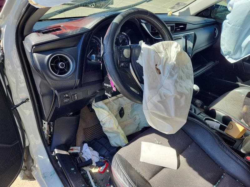 2017 TOYOTA COROLLA L 8