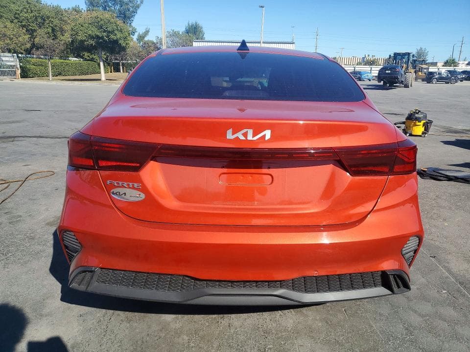 2023 KIA FORTE LX 6