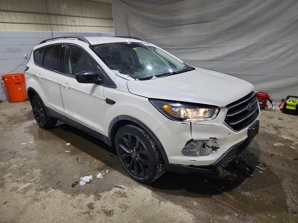 2018 FORD ESCAPE SE 4