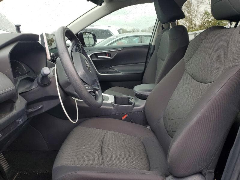 2024 TOYOTA RAV4 XLE 7
