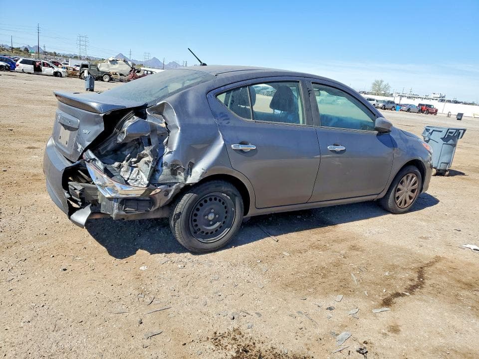 2017 NISSAN VERSA 1.6 SV 3
