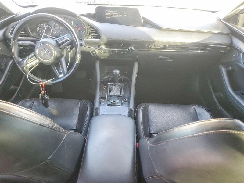 2021 MAZDA 3 PREMIUM PLUS 8