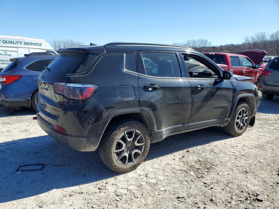 2024 JEEP COMPASS TRAILHAWK 3