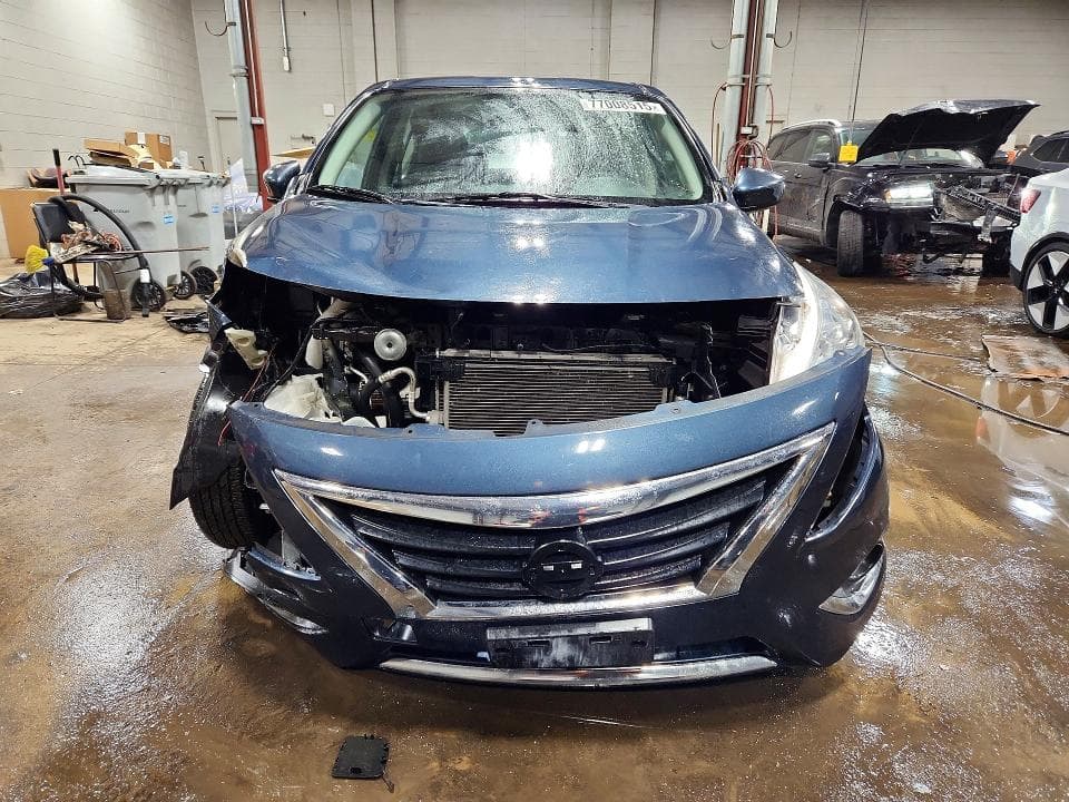 2017 NISSAN VERSA 1.6 S 5