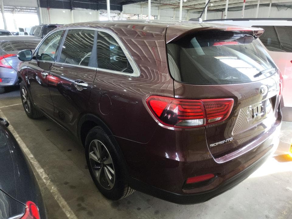 2020 KIA SORENTO LX V6 2