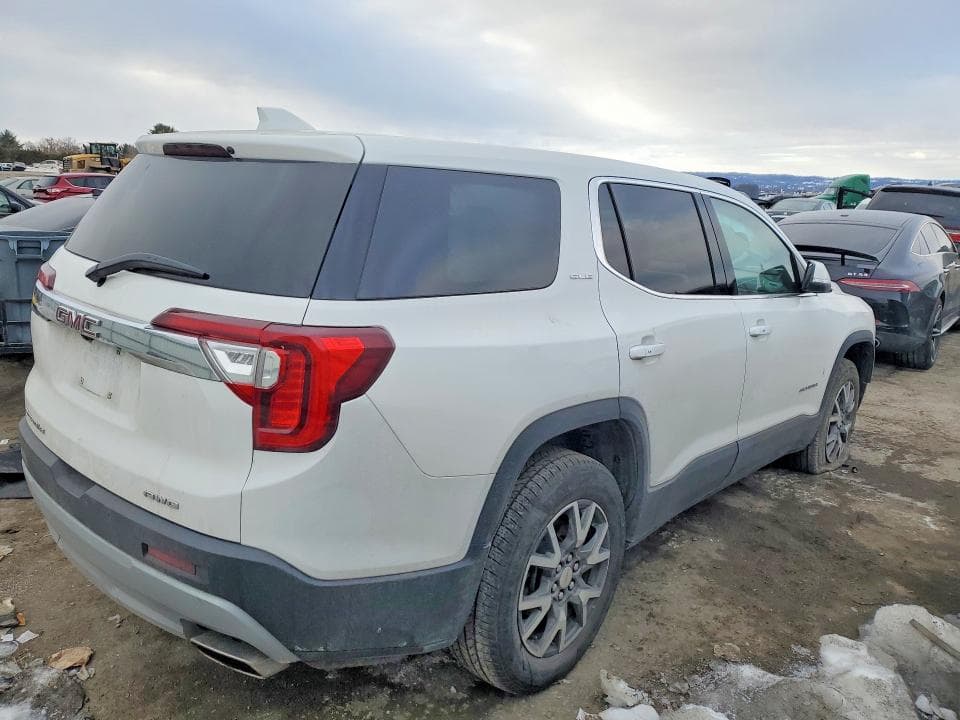 2023 GMC ACADIA SLE 3