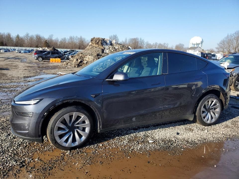 2026 TESLA MODEL Y - 1