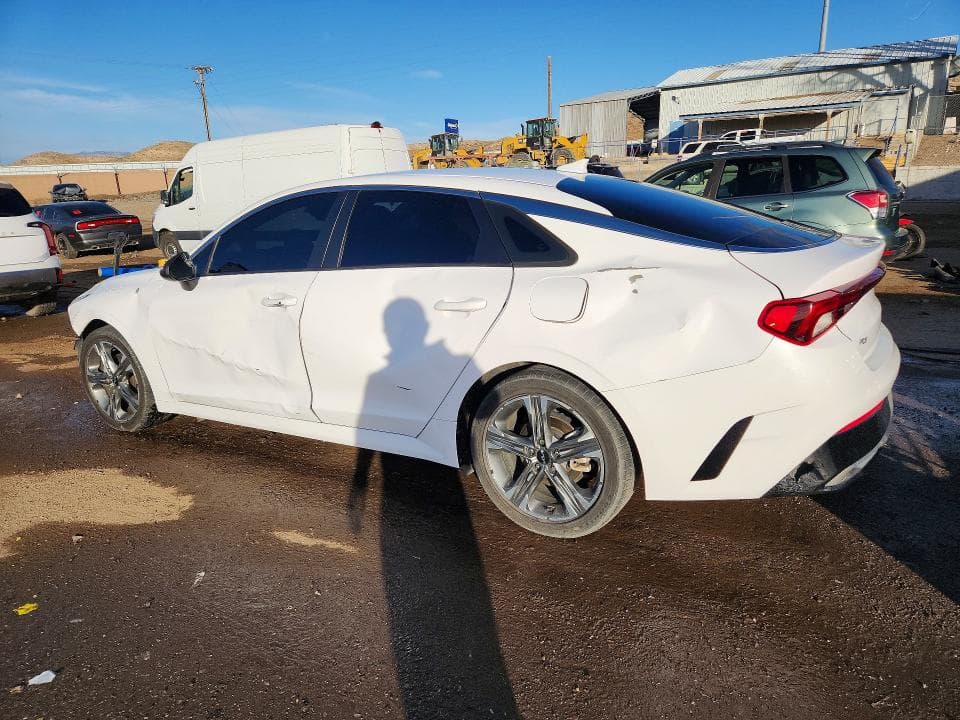 2022 KIA K5 LXS 2