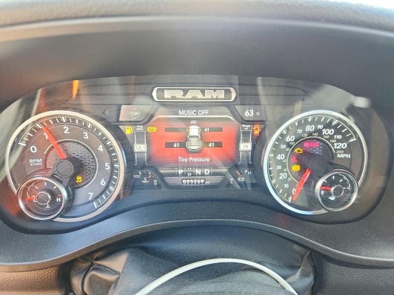2024 RAM 1500 BIG HORN 9