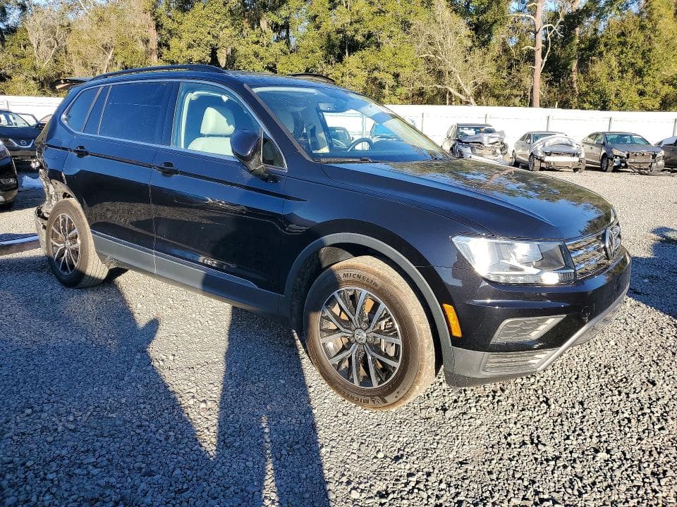 2021 VOLKSWAGEN TIGUAN SE 4