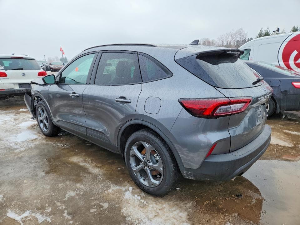 2026 FORD ESCAPE ST LINE 2