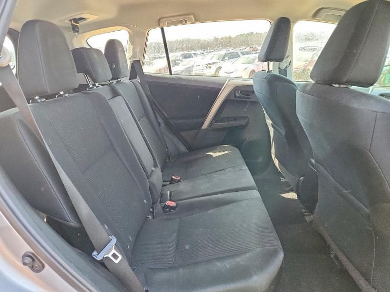2017 TOYOTA RAV4 LE 11