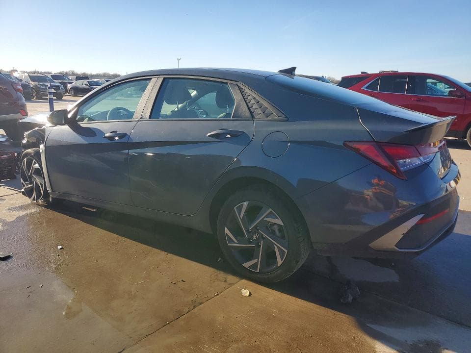 2025 HYUNDAI ELANTRA SEL SPORT 2