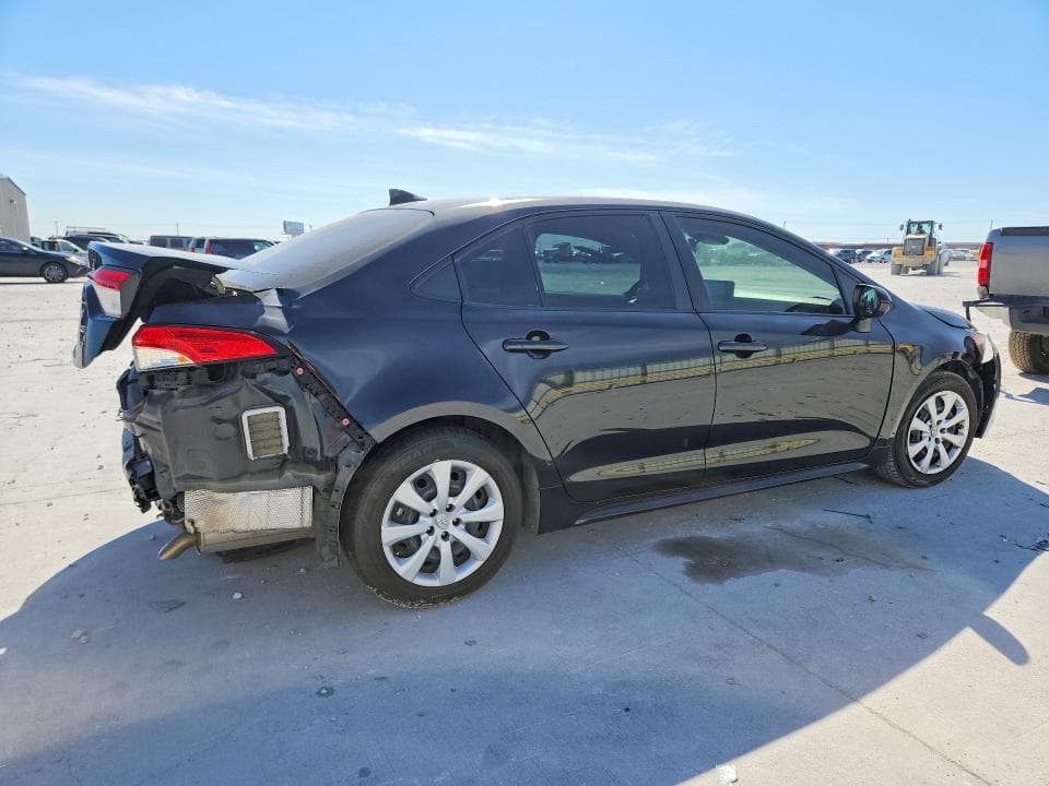 2022 TOYOTA COROLLA LE 3