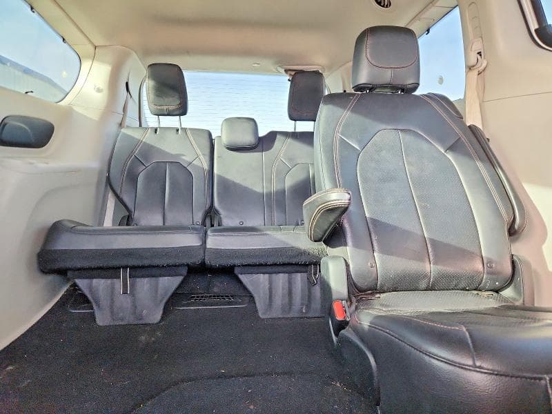 2018 CHRYSLER PACIFICA TOURING L 10
