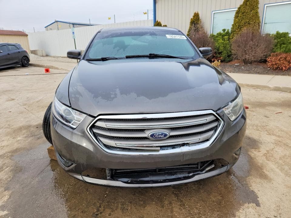 2017 FORD TAURUS SEL 5