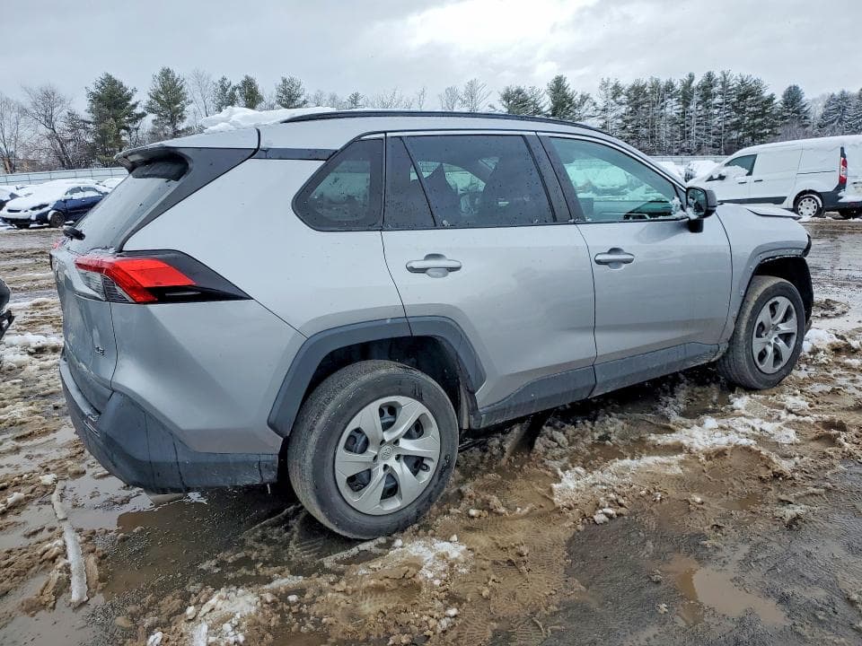 2021 TOYOTA RAV4 LE 3