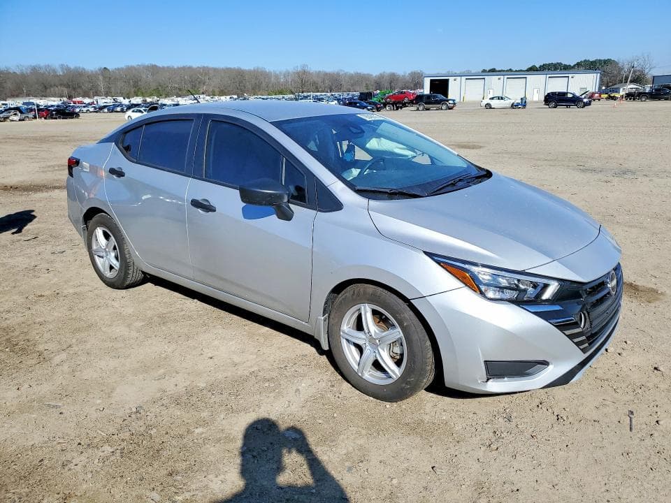 2025 NISSAN VERSA S 4