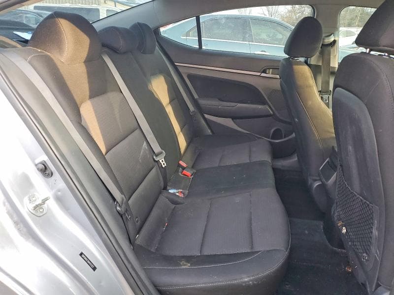 2017 HYUNDAI ELANTRA SE 10