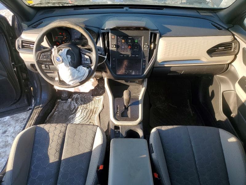 2025 SUBARU FORESTER 8