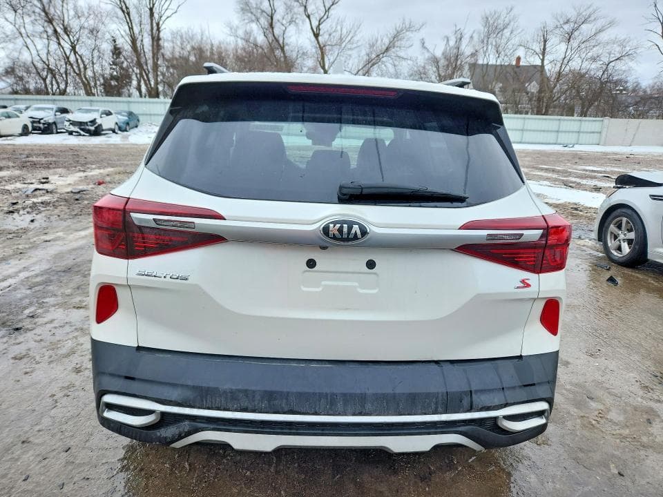 2021 KIA SELTOS S 6