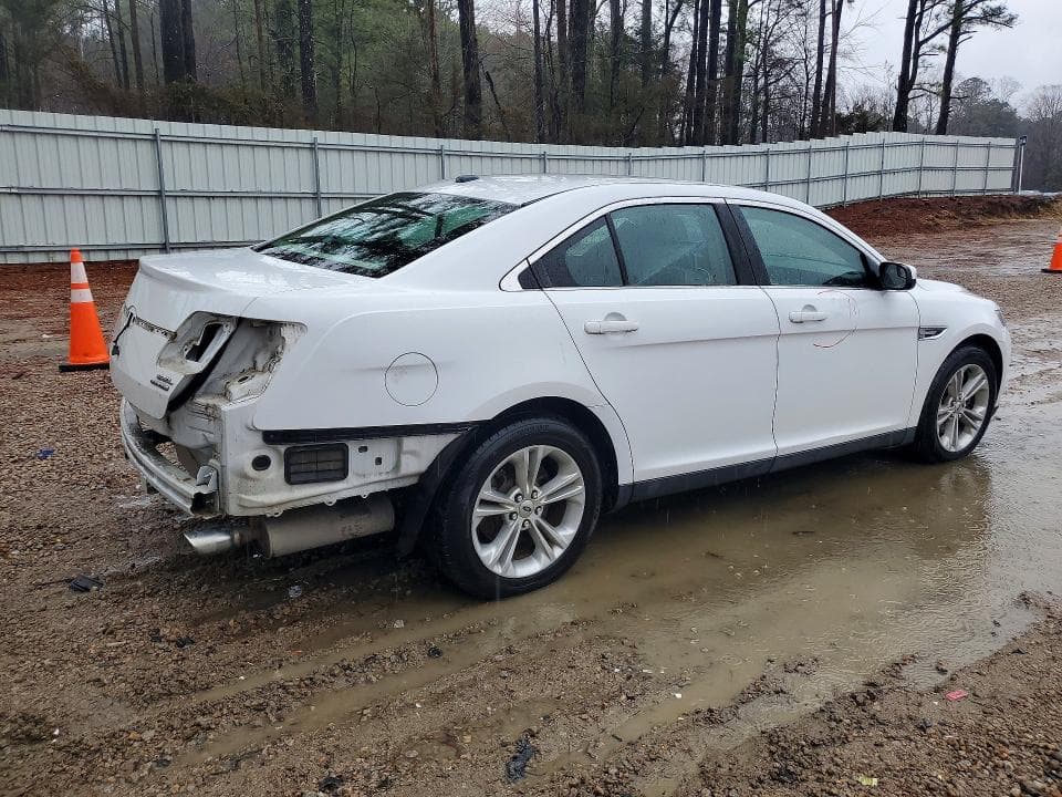 2018 FORD TAURUS SEL 3