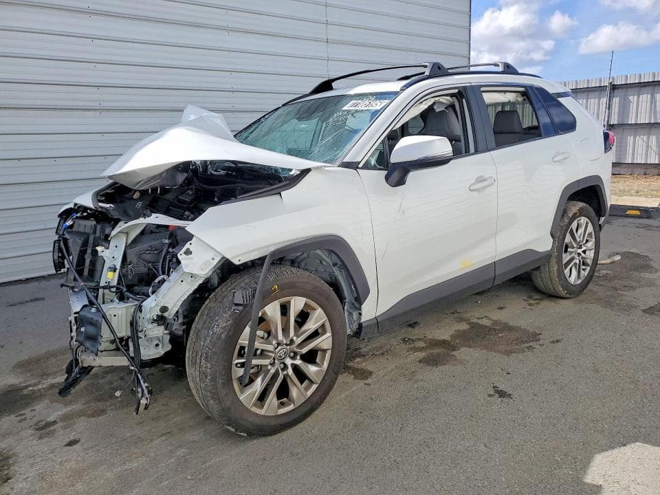 2025 TOYOTA RAV4 XLE PREMIUM - 1