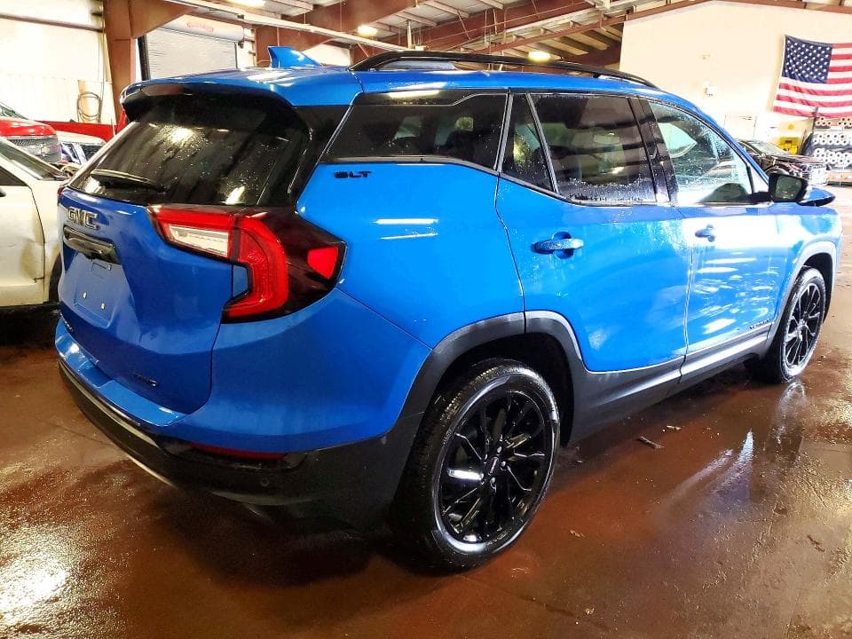 2024 GMC TERRAIN SLT 3