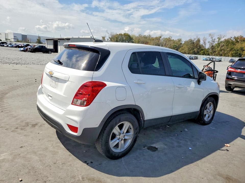 2020 CHEVROLET TRAX LS 3