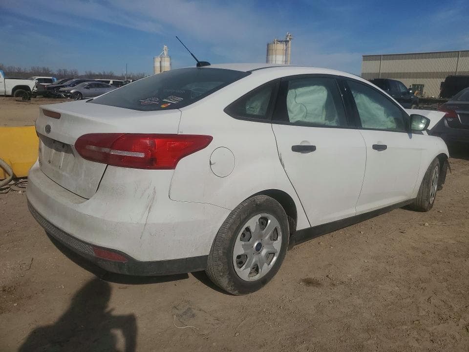 2017 FORD FOCUS S 3