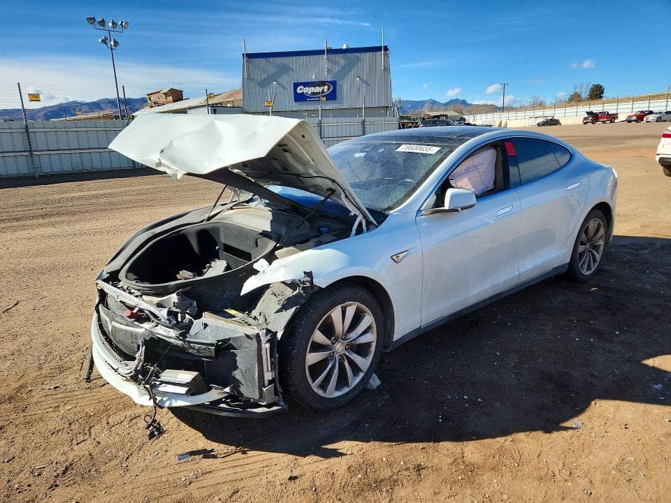 2015 TESLA MODEL S 85