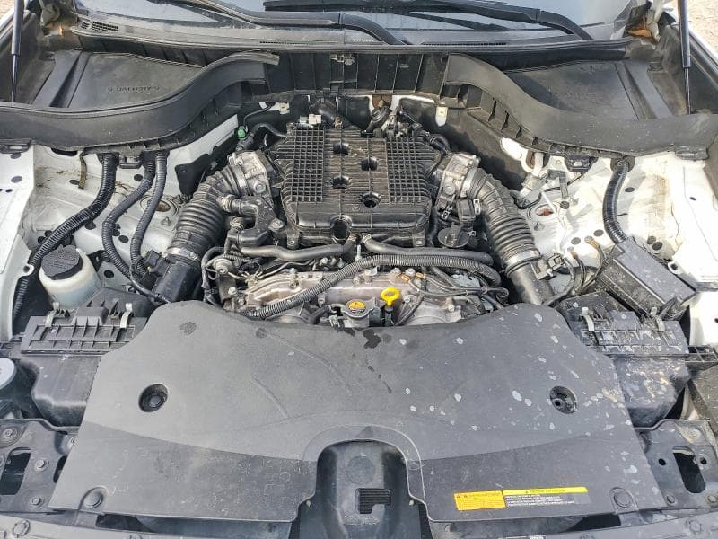 2017 INFINITI QX70 11