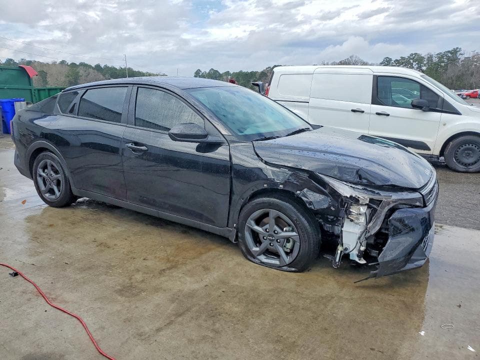 2025 KIA K4 LXS 4