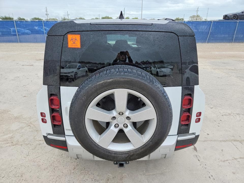 2024 LAND ROVER DEFENDER 130 S 6