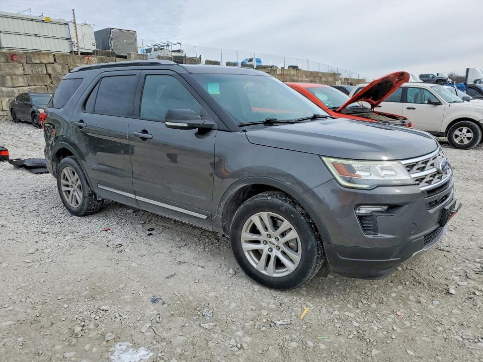 2018 FORD EXPLORER XLT 4