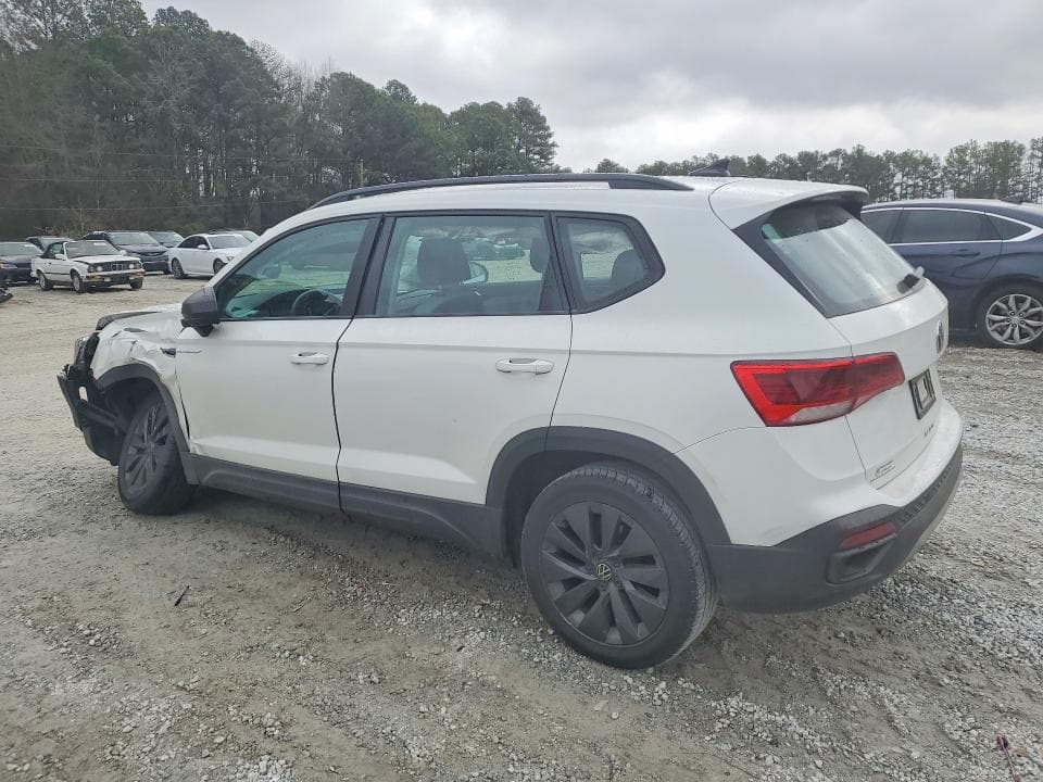 2022 VOLKSWAGEN TAOS S 2