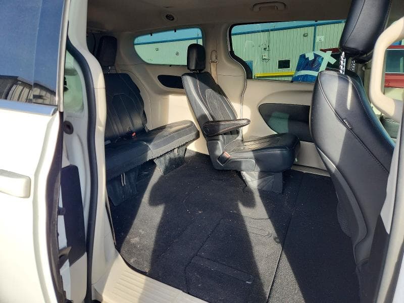 2018 CHRYSLER PACIFICA TOURING L 11