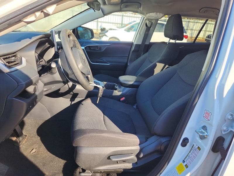 2024 TOYOTA RAV4 LE 7