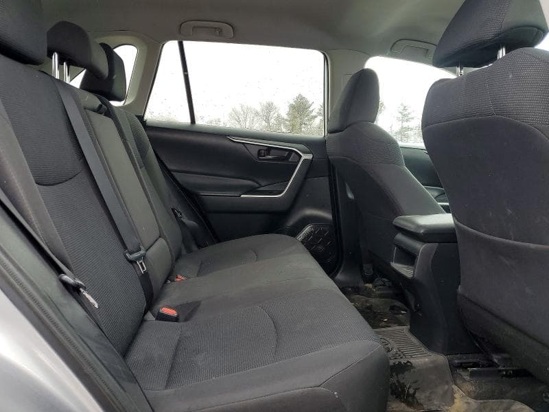 2021 TOYOTA RAV4 LE 11
