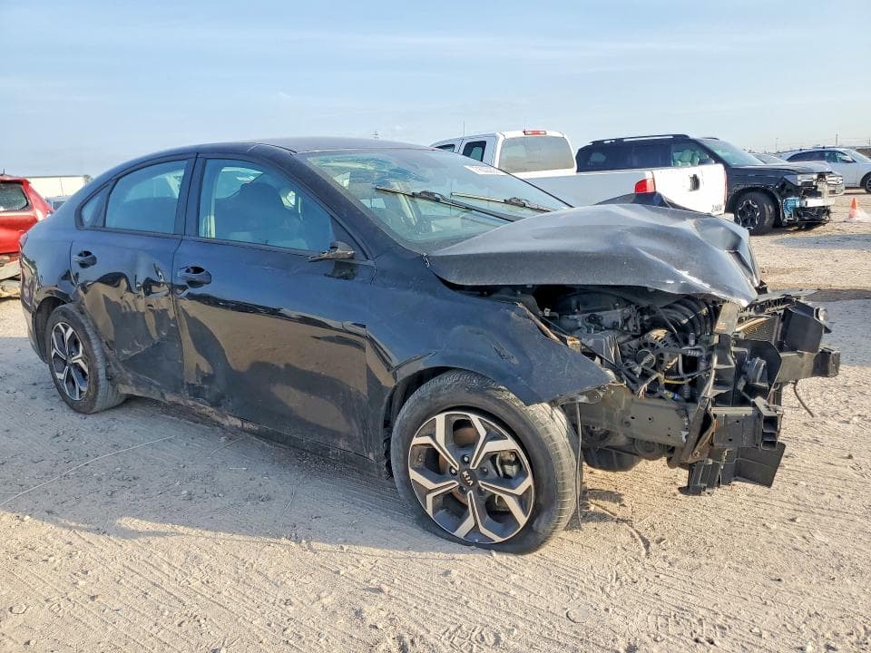 2021 KIA FORTE 4