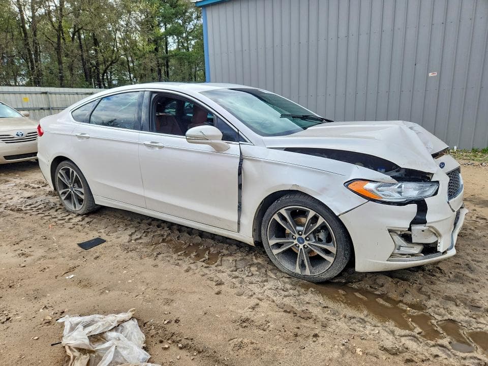 2019 FORD FUSION TITANIUM 4