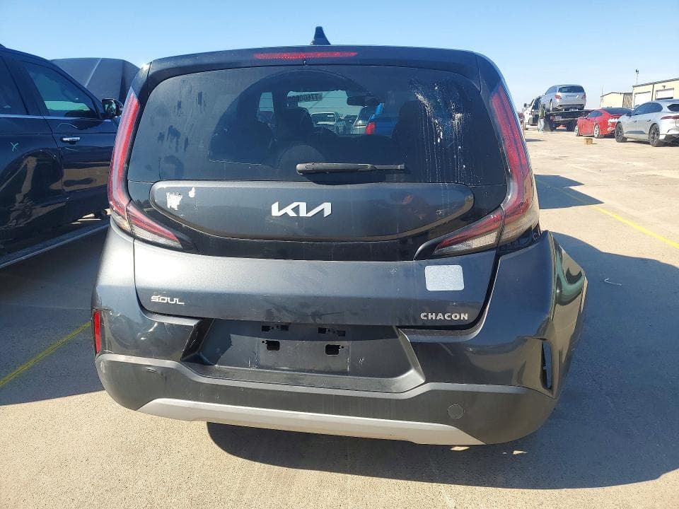 2023 KIA SOUL LX 6
