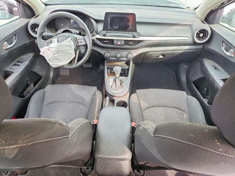 2020 KIA FORTE FE 8