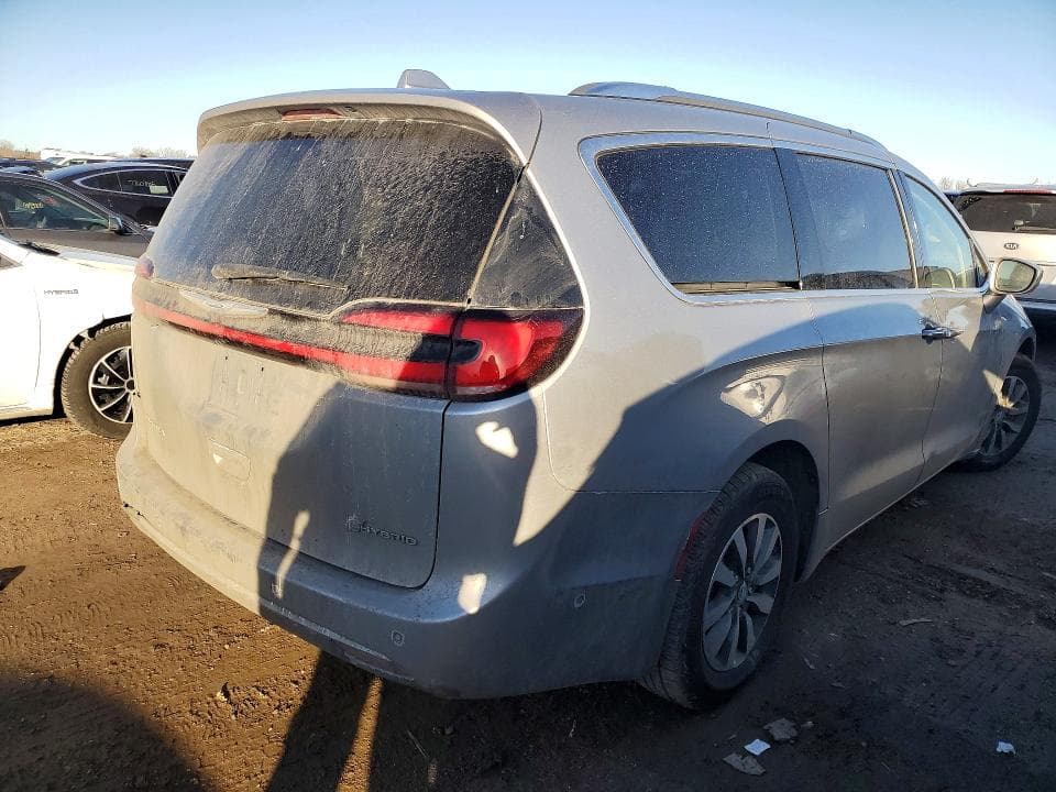 2021 CHRYSLER PACIFICA HYBRID TOURING L 3