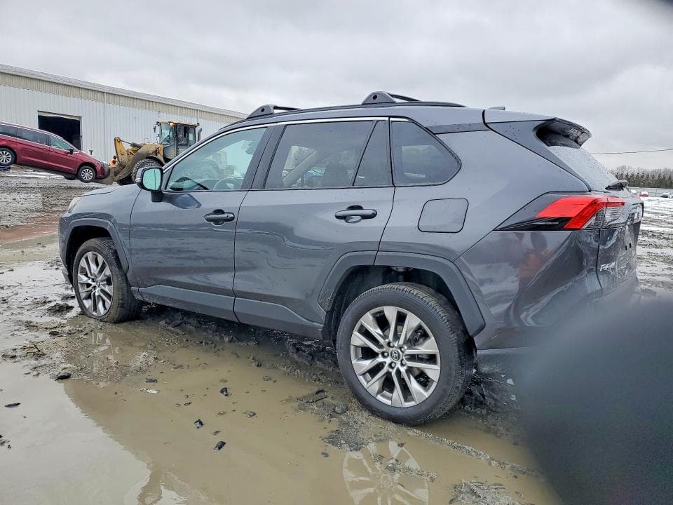 2020 TOYOTA RAV4 XLE PREMIUM 2