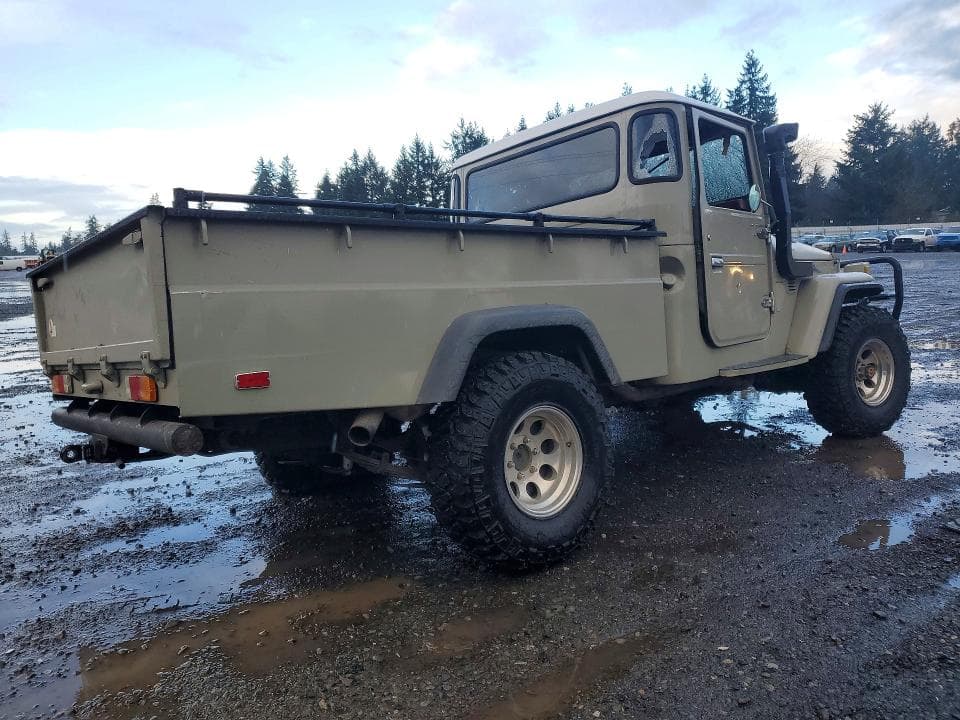 1967 TOYOTA LAND CRUISER 3